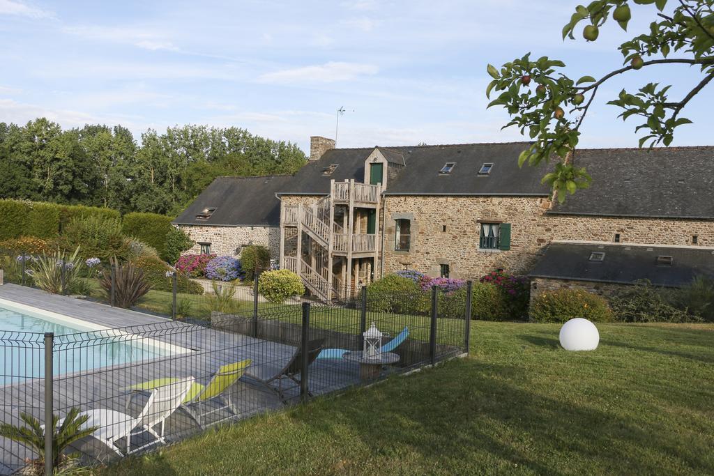 Les Keriaden'S Pleudihen-sur-Rance Exterior photo